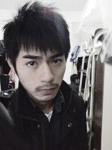 重庆帅哥爆料新闻,揭秘娱乐圈幕后真相